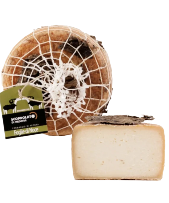 Formaggio Pecorino Affinato in Foglie di Noce - Scoppolato 325 g