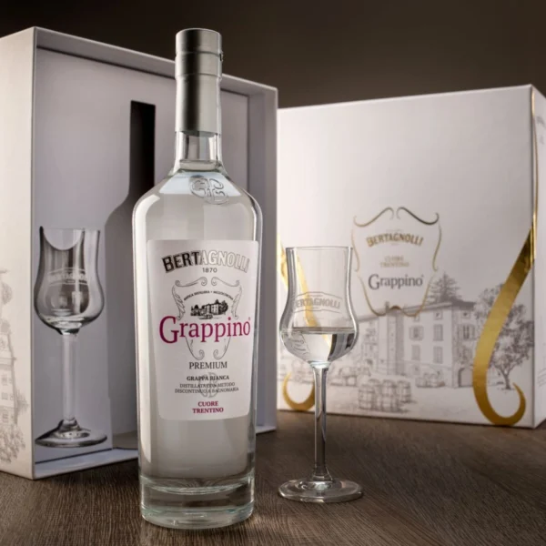 Cofanetto Regalo Grappino Premium Bianco con 2 Calici - Bertagnolli 1